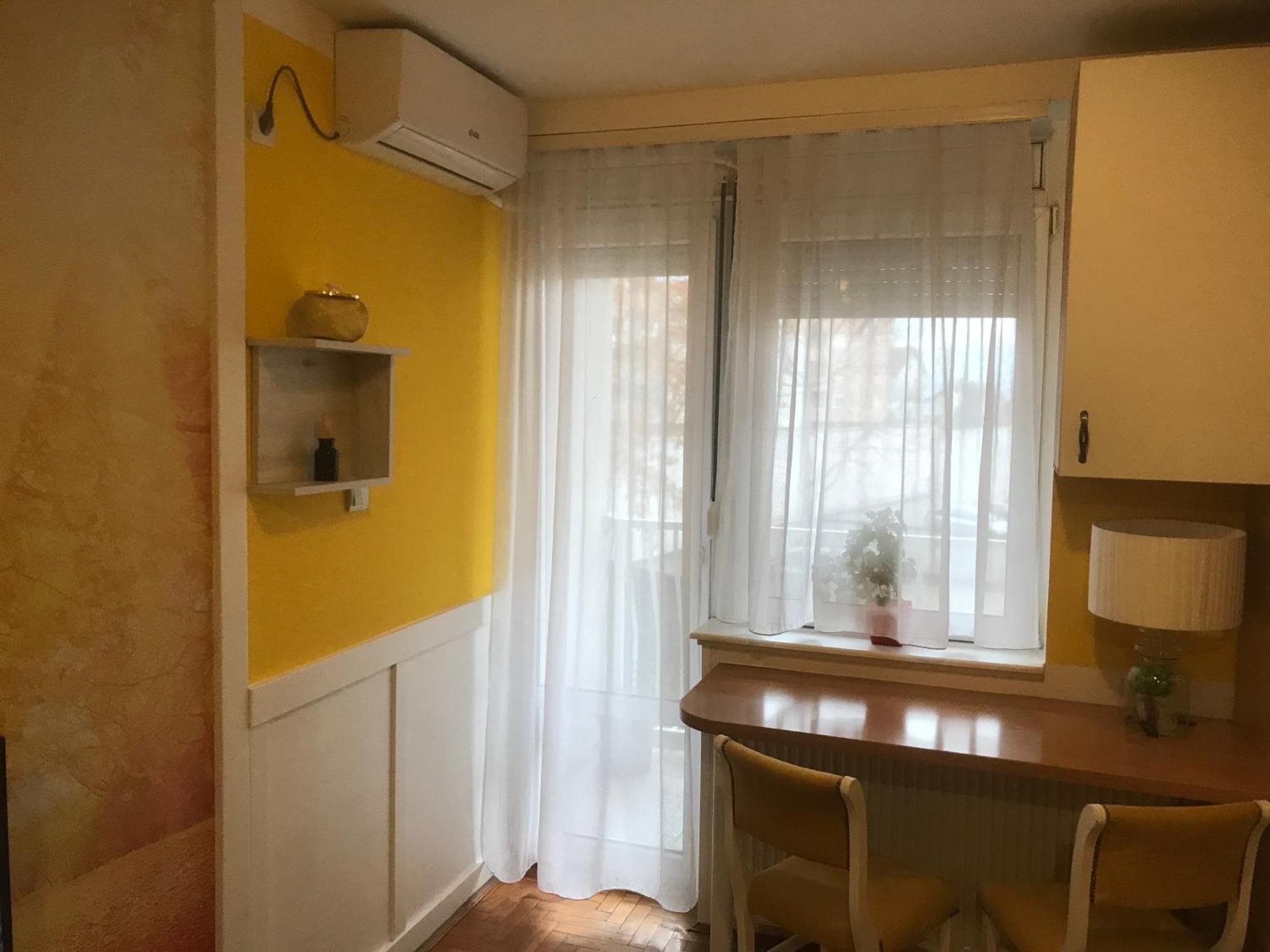 Studio Tina Sajam Novi Sad Luaran gambar